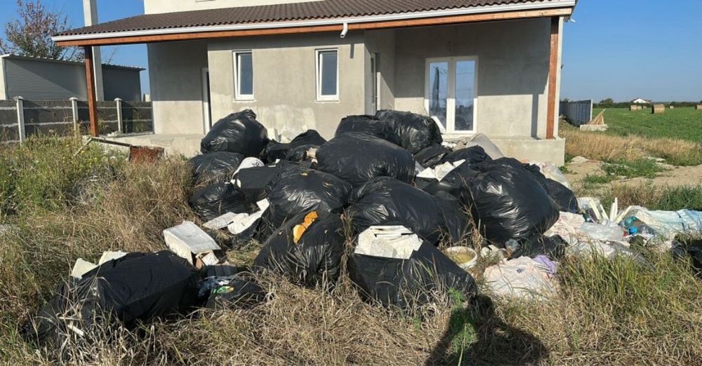 Transport Moloz Mobila Debarasari apartamente Demolari