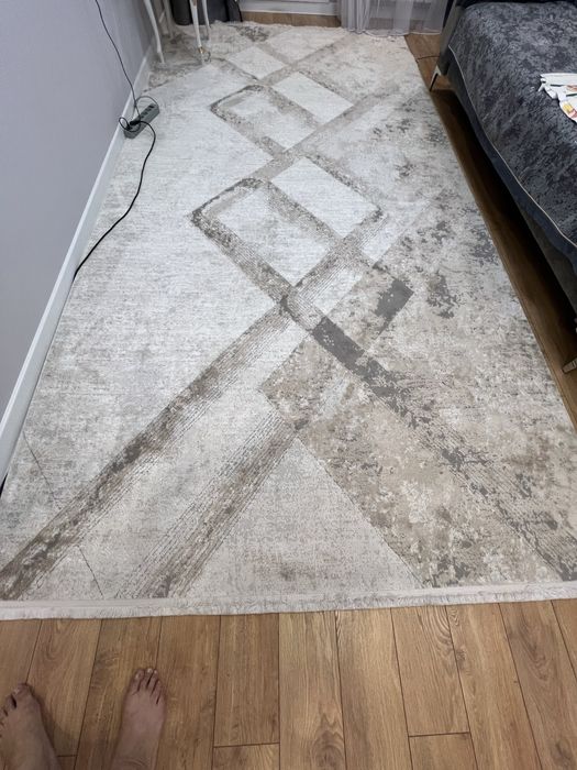 Ковер светлый , размер 2*4