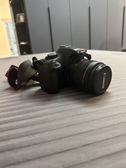 Продам фотоаппарат Canon eos 1100