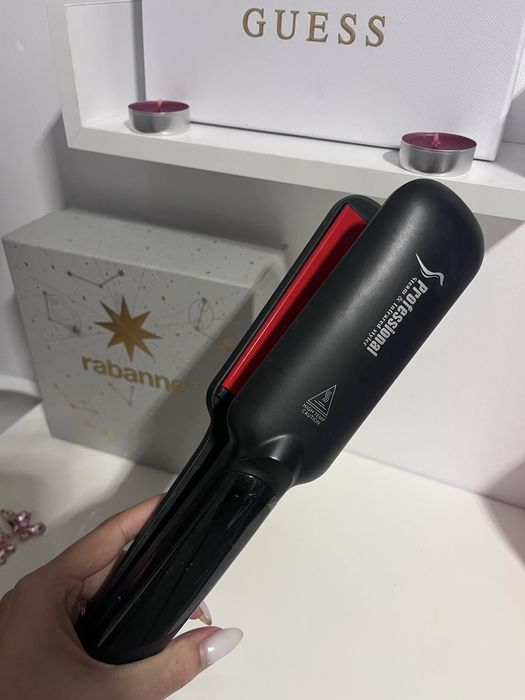 Преса за изправяне и оформяне на коса