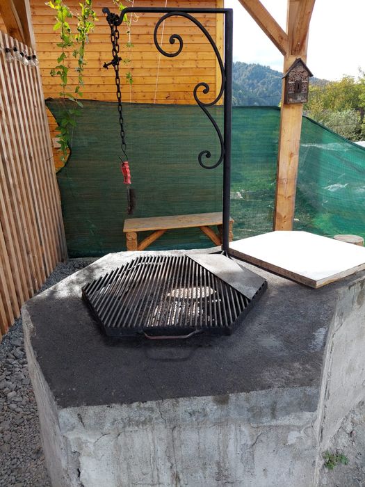 Cabana de închiriat Lunca Bradului | Ciubăr | 5 dormitoare | Grătar |