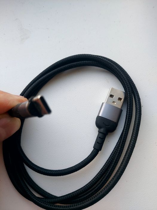 Кабель USB с магнитной зарядкой Type C.