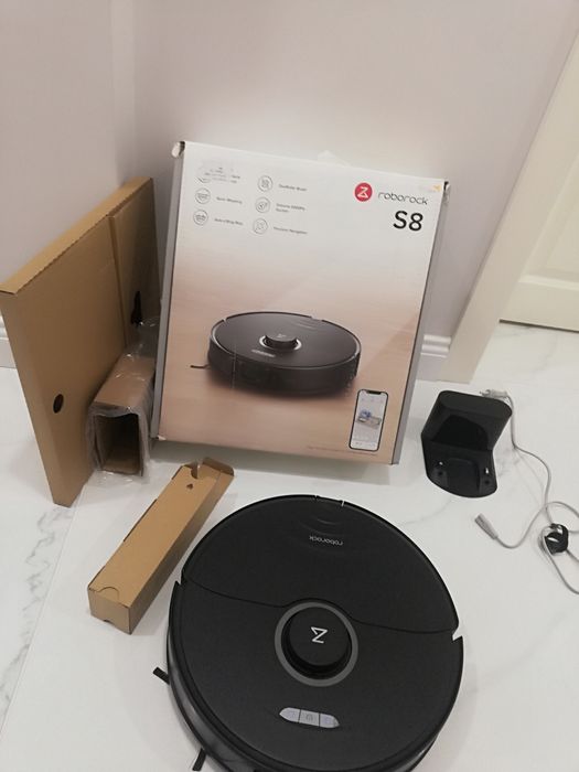 Прахосмукачка робот Roborock S8