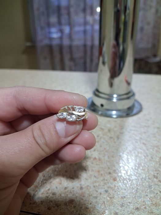 Продам комплект Серьги и кольцо 925 пробы