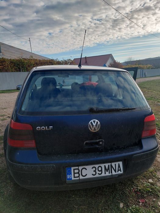 VOLKSWAGEN e-Golf 0 — imagine 4