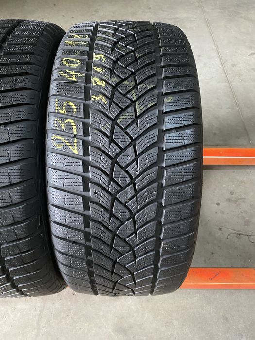 Anvelope iarna 235/40/18 Goodyear Ultra Grip Performance 235 40 18 R18