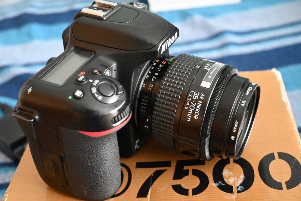 Obiectiv Nikon 35-70 mm