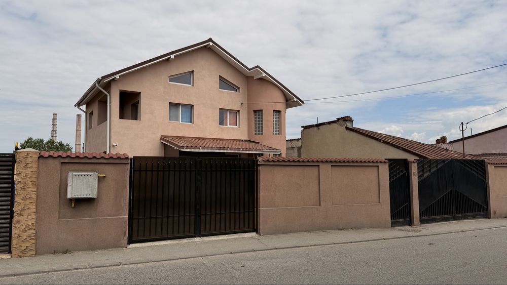Casa S+P+1E si teren _ Bariera Vâlcii - Craiova