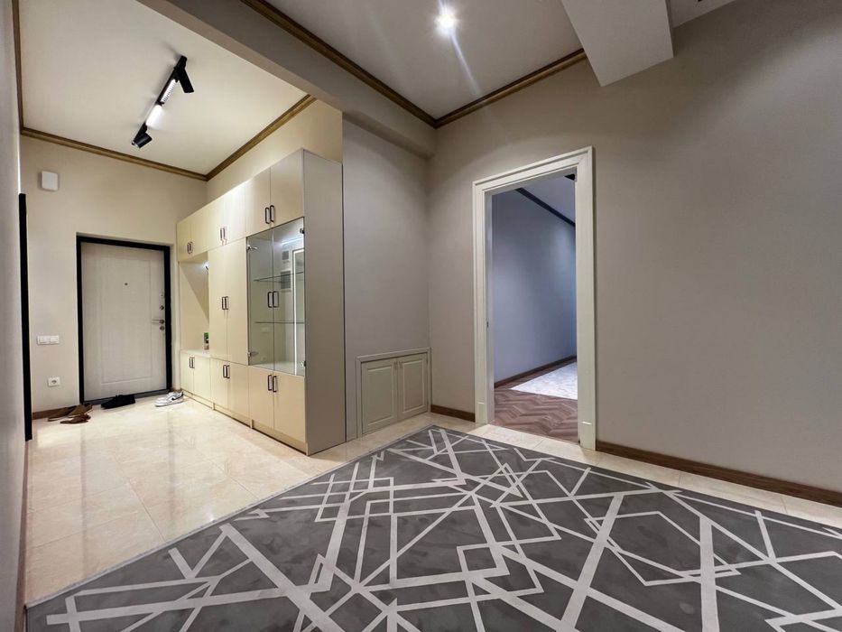 4/4/8 Шота Руставели,Якасарайский район,ор-р цветочный базар,Нирвана