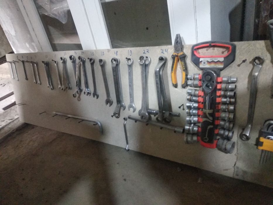 Ключ стол сотилади