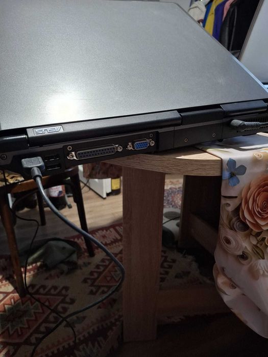 Leptop AsussA 3000