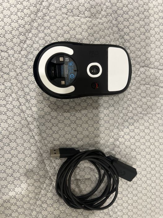 Logitech g pro x superlight 1