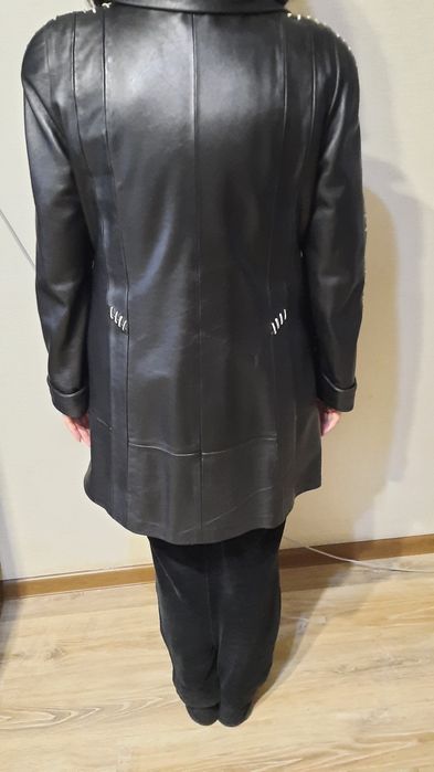 Женская кожаная куртка