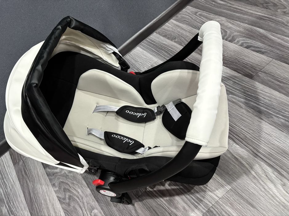 Продам коляску 3 в 1