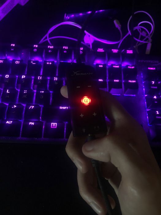 Продам Игровые Наушники Hyperx Cloud Core