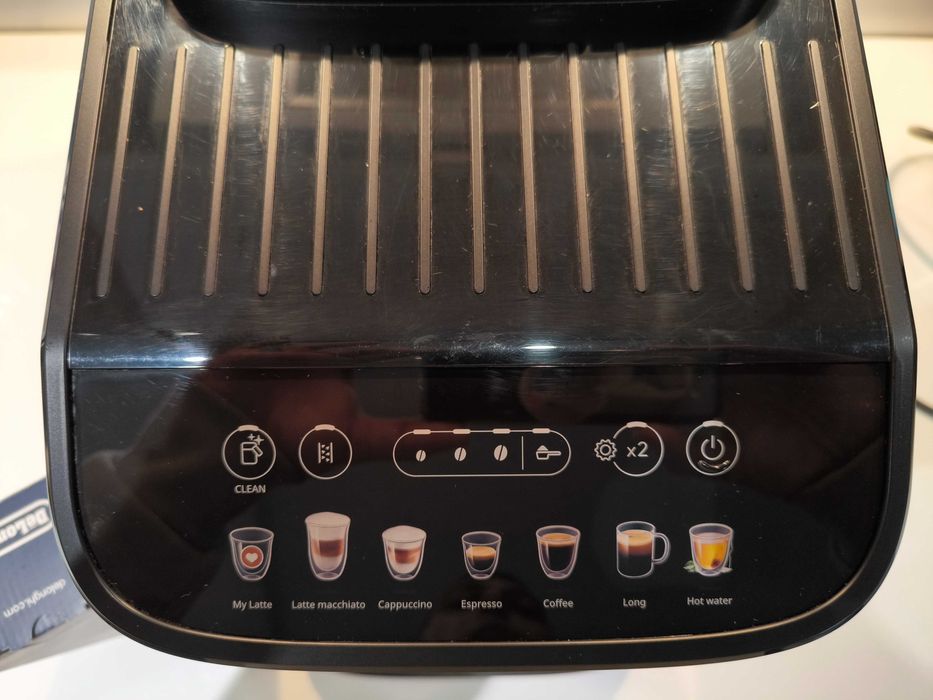 Кафеавтомат\ Каферобот  DeLonghi Magnifica Evo