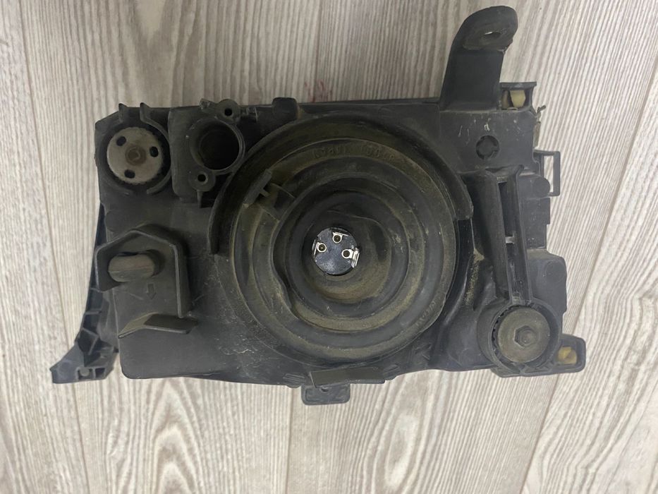 Фара mitsubishi challenger правая