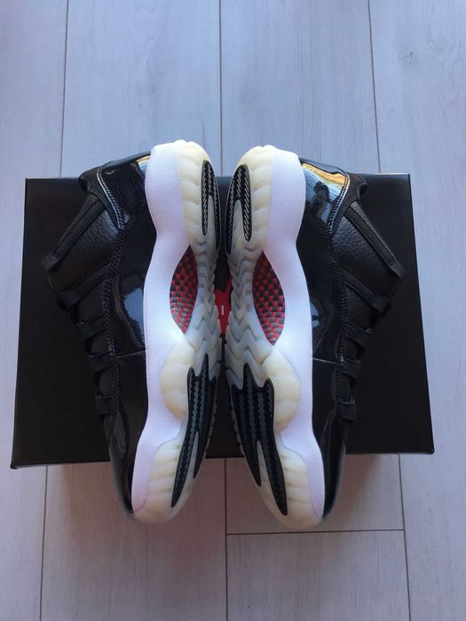 Jordan 11 Retro Low “72-10” - size 44 - 1200RON