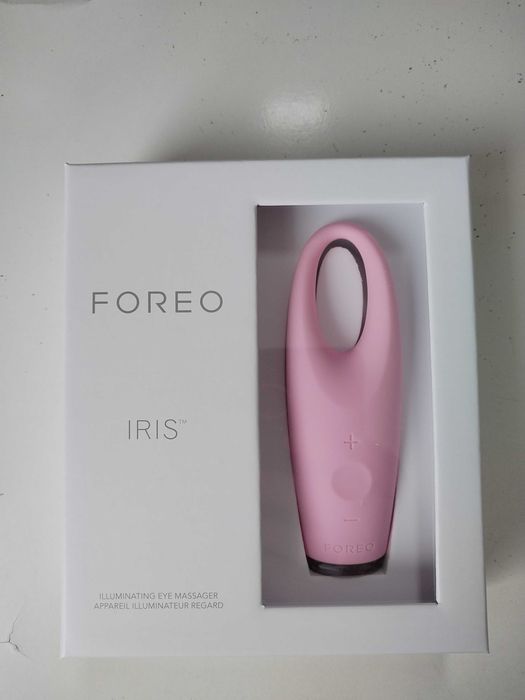 FOREO IRIS масажен уред за околоочната област.Неупотребяван в гаранция