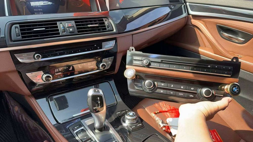 Panou AC OLED BMW F10 upgrade G30 climatizare