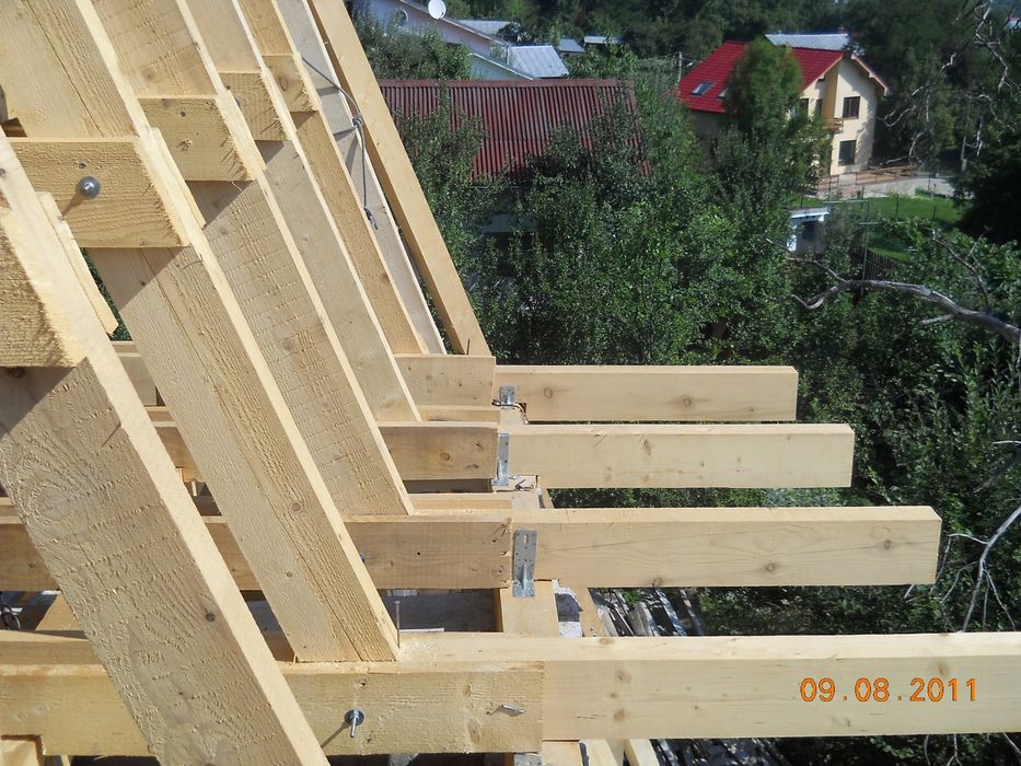 Executam acoperișuri