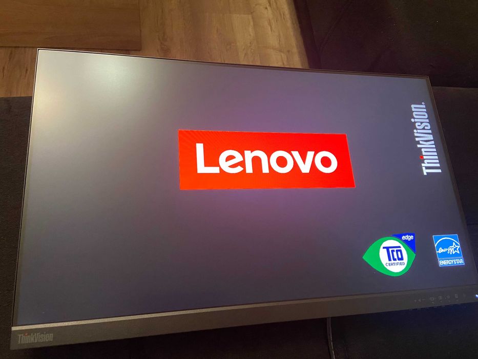 Lenovo ThinkVision E24-28 23.8” IPS Full HD монитор (неизползван)