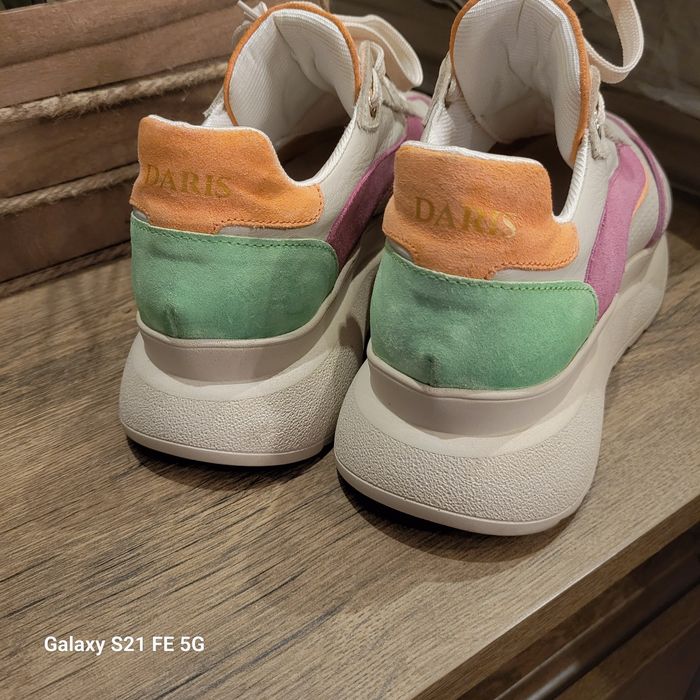 Сникърси Daris номер 40