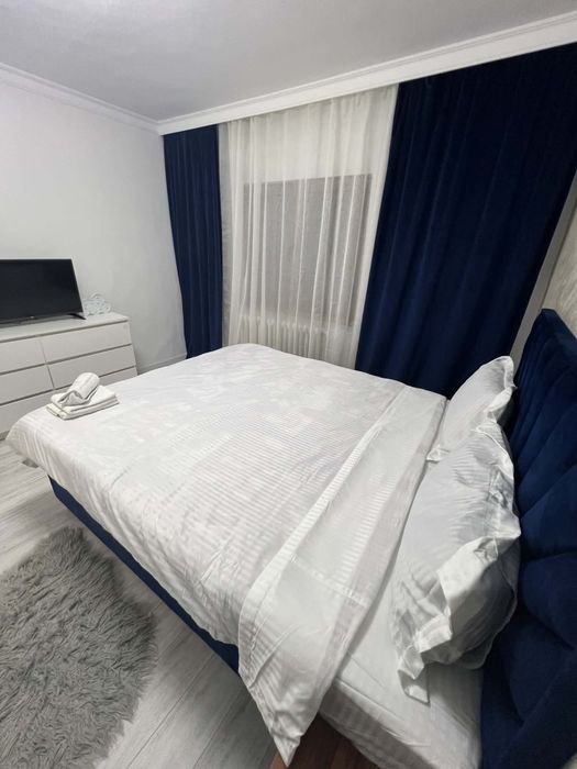 Vand apartament  cu boxa sau schimb cu , casa