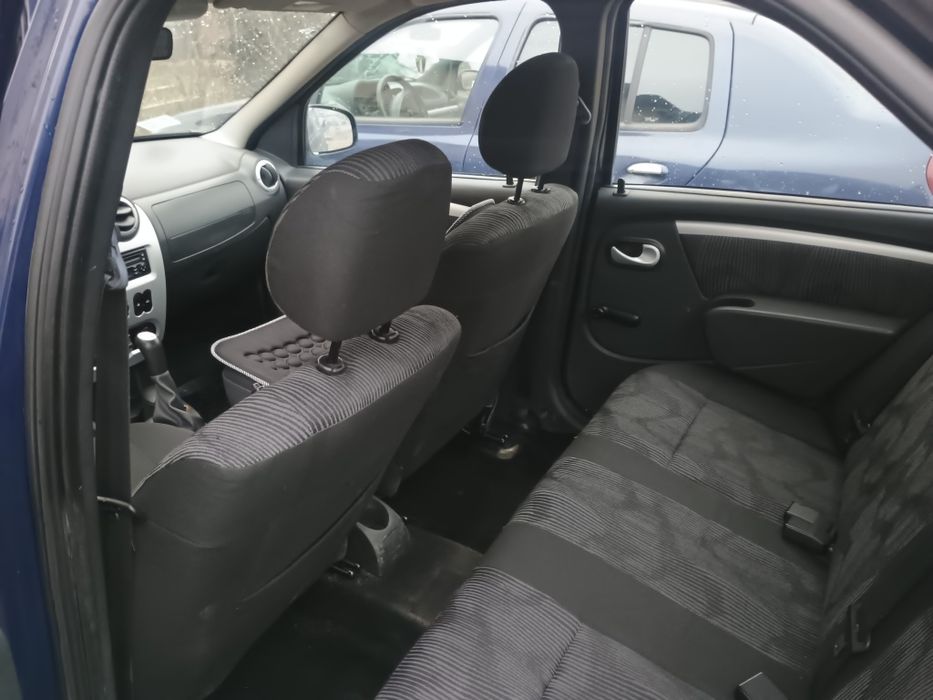 Vând Logan an 2011 benzină+ gpl