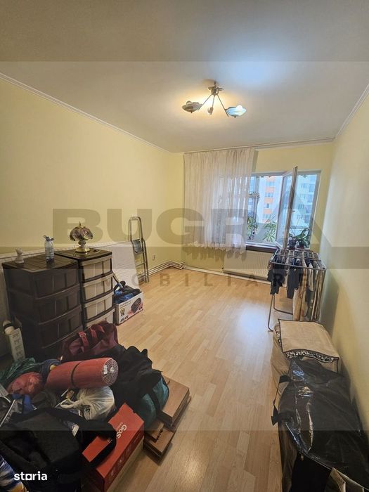 Apartament cu 2 camere, 50 mp, etaj intermediar, parcare, zona Pertrom — fotografia 2