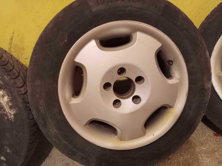 Продавам джанти с гуми за Mерцедес 15 цола. ET-35, 5x112, 7Jx15.