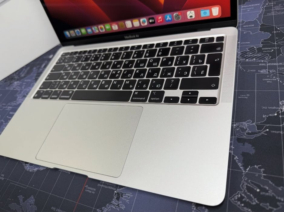 Apple Macbook Air 13 M1 8Gb/256Gb