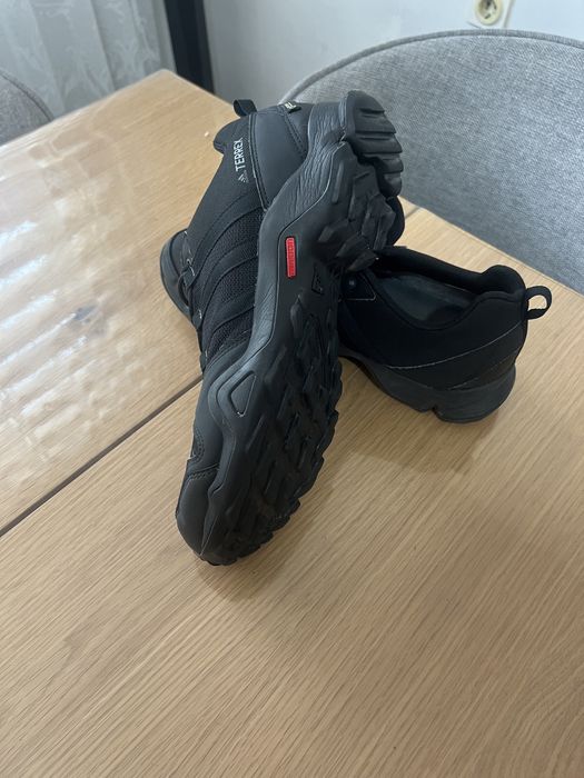 Маратонки adidas TERREX 45 1/2 номер