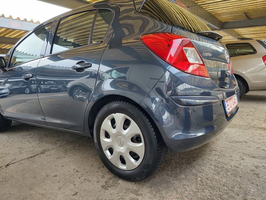Opel CORSA D 1.2benzina automată easytronic .rar efectuat.distrbutie