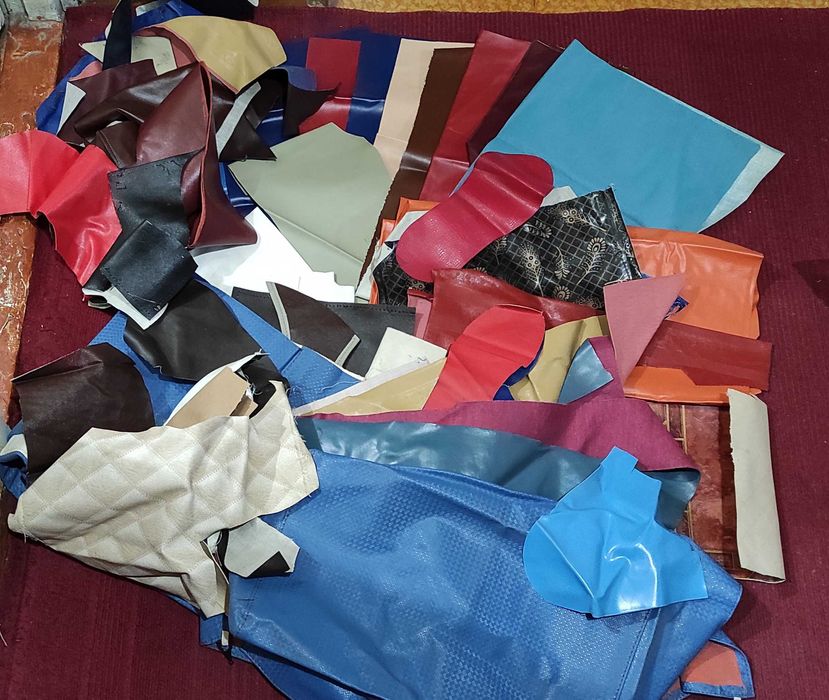 Куски дерматина, войлока