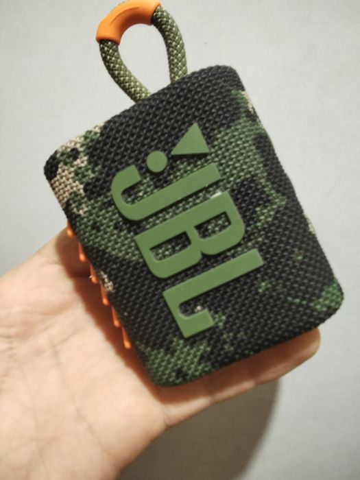 Колонка блютуз  jbl