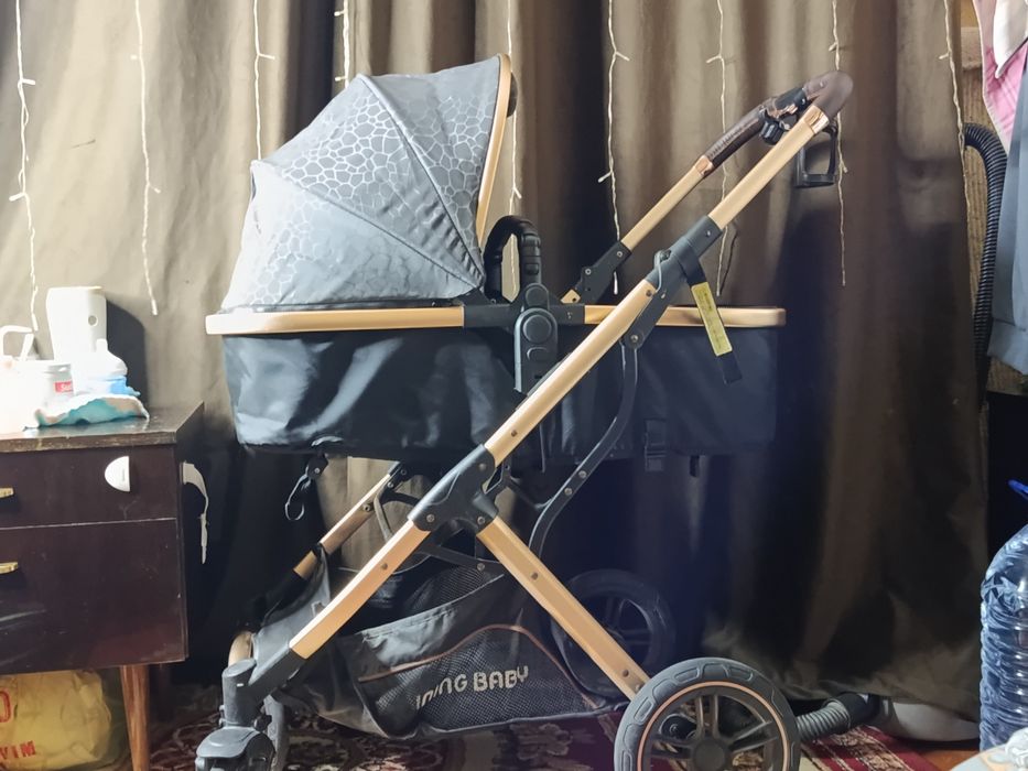 Продаётся детская коляска для новорождённых  INING BABY