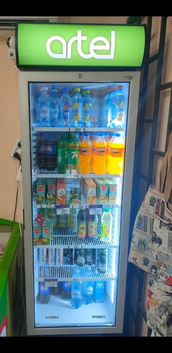 Витринный холодильник