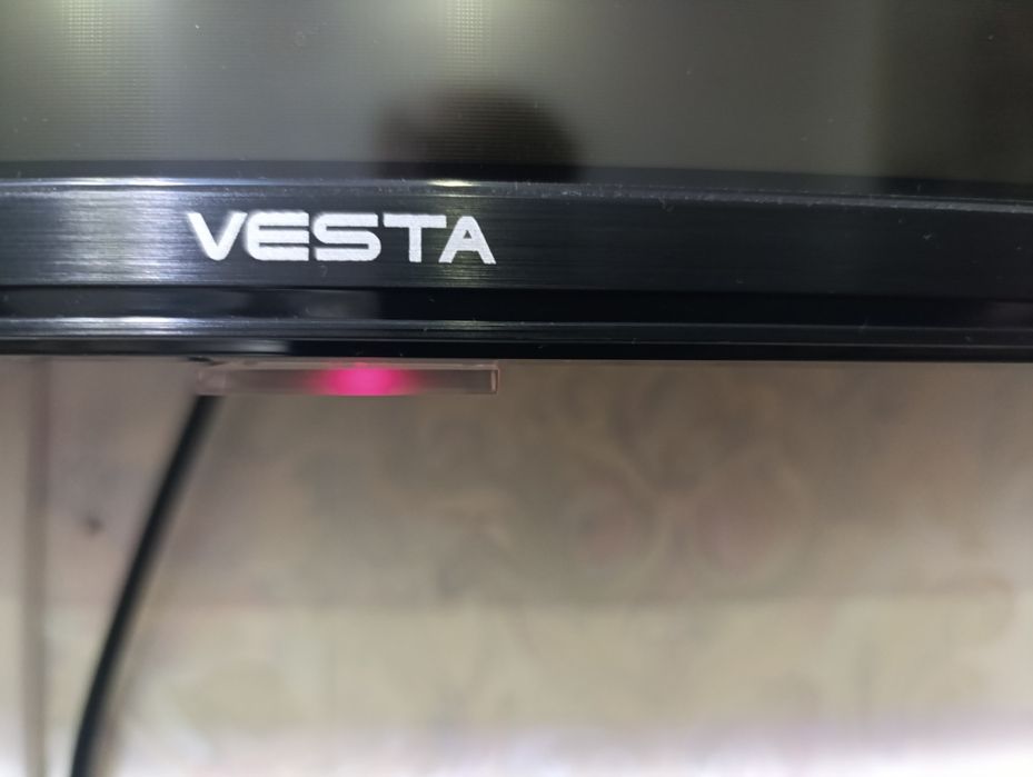 Телевизор б/у 43