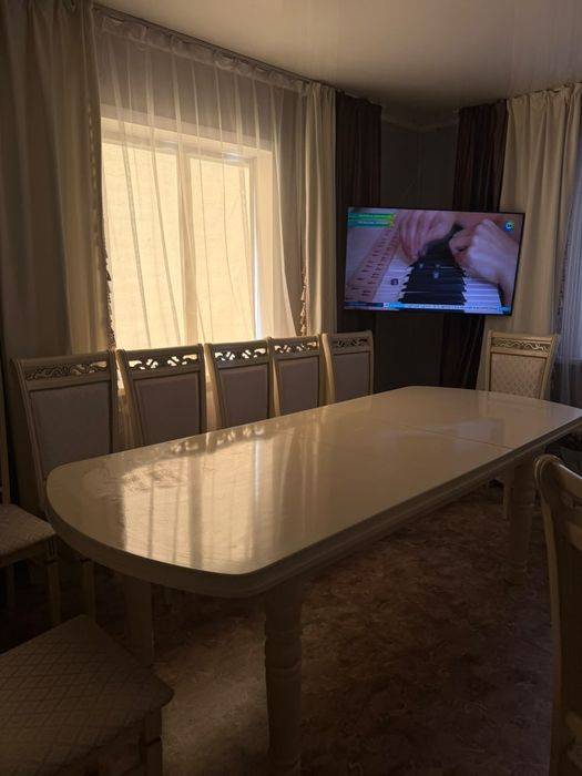 Продам стол со стульями 12 шт