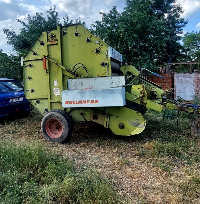 Grup + Distribuitor + Cilindri Hidraulici Claas Rollant 62 :