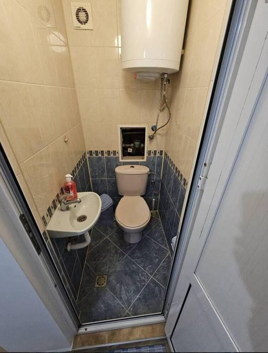 Дава се под наем Двустаен апартамент в Бургас, Възраждане - 68 кв.м за 357 € - Снимка #5