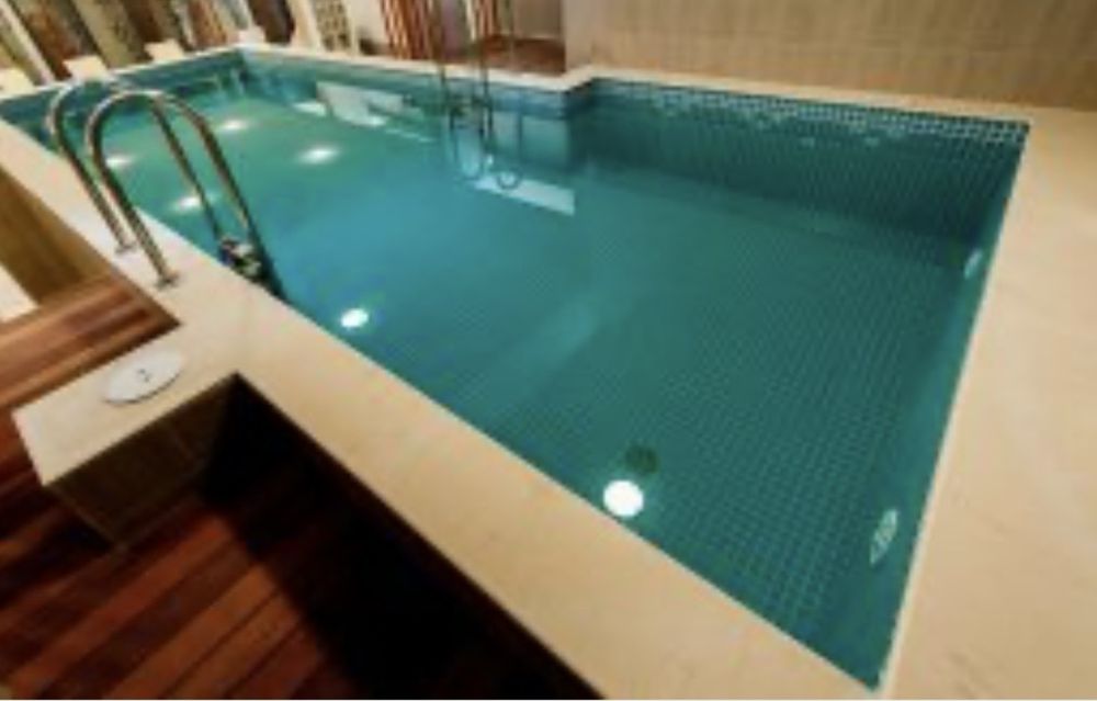 Продава хотел в гр. Павел баня