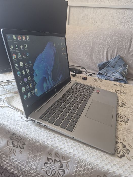 Лаптоп Hp 8 Ram 2,80ghz