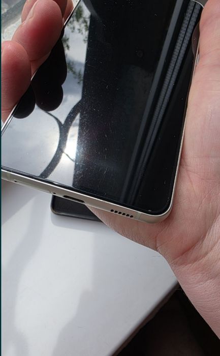 Продам телефон Samsung s21fe