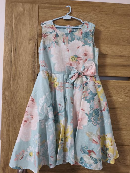 Две рокли 140/146 - petite fleur