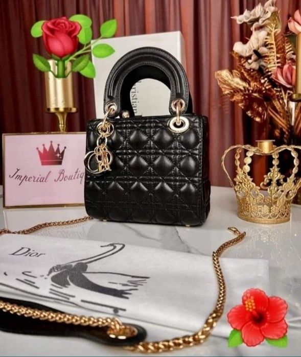 Geanta mini Dior model Lady,curea detasabila umăr, saculet, etichetă
