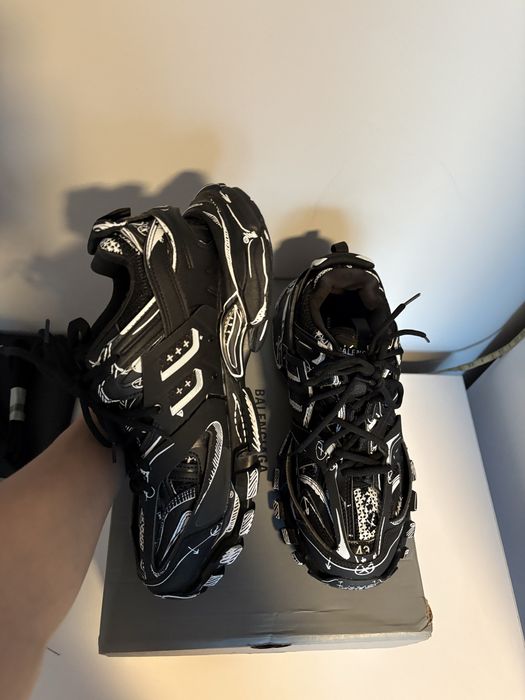 Balenciaga Track Graffiti Black White-Marimea 43 Pe Stoc