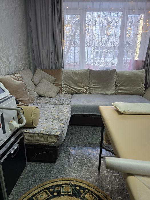 Кушетка почти новая