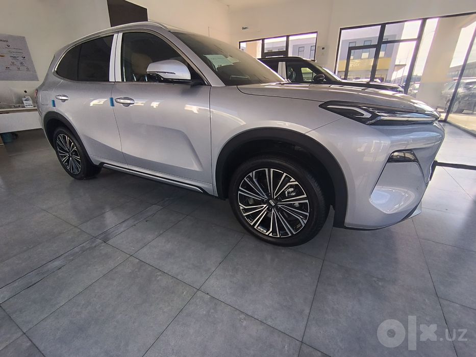 Geely EX5 em i gibrid, electro